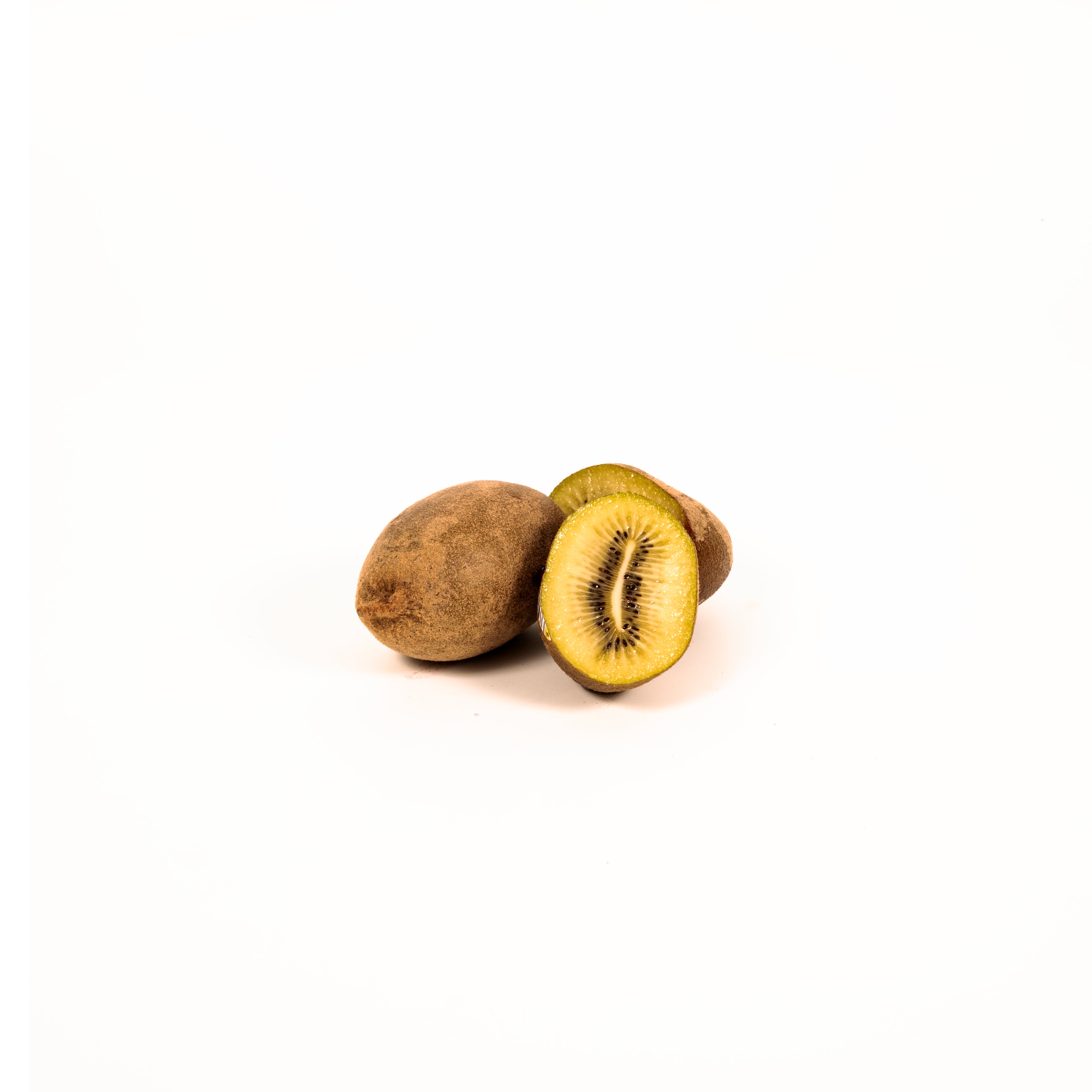 Golden kiwi fruit from Top Fruit Market, 1kg, showing fresh, ripe gold kiwis with fuzzy brown skin and vibrant yellow flesh.